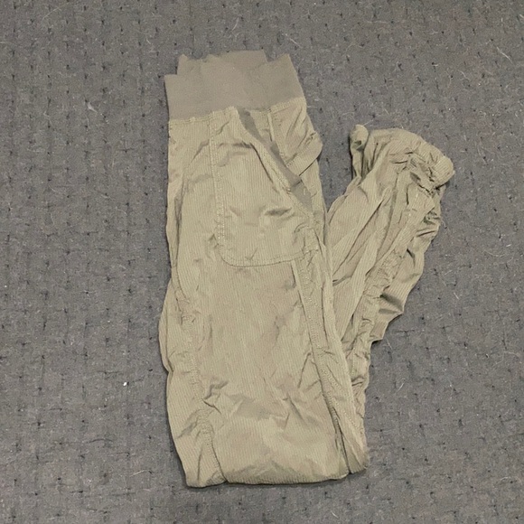 Lululemon Joggers - Picture 1 of 2